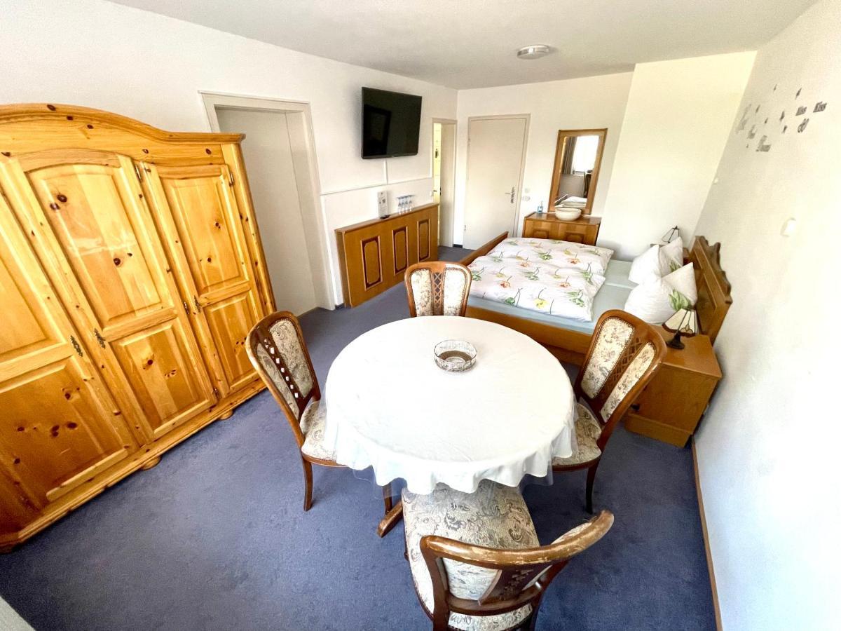 Hotel Charlott Eisenbach  Bagian luar foto