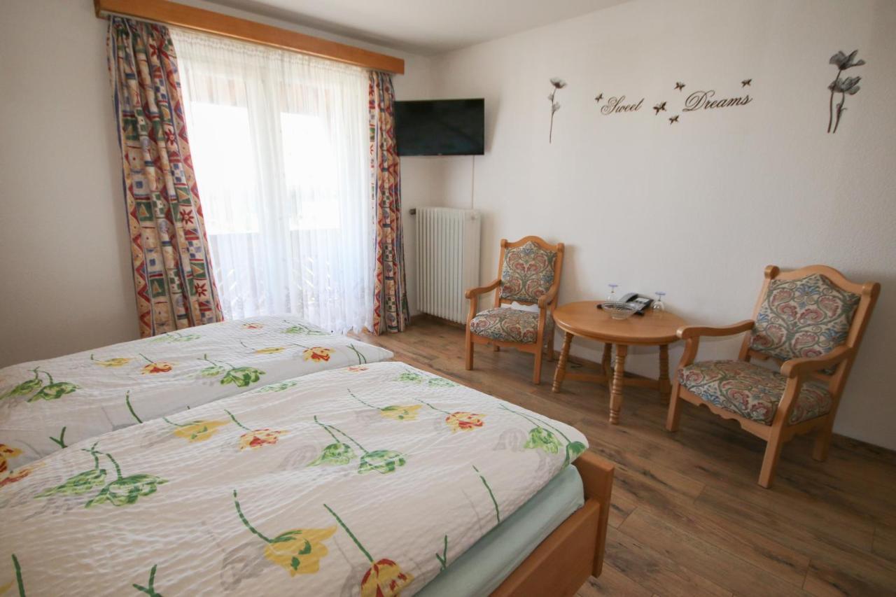 Hotel Charlott Eisenbach  Bagian luar foto