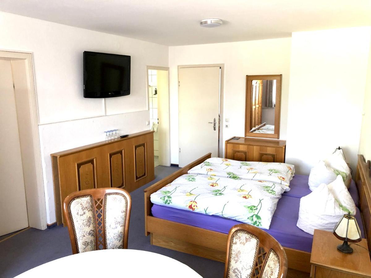 Hotel Charlott Eisenbach  Bagian luar foto