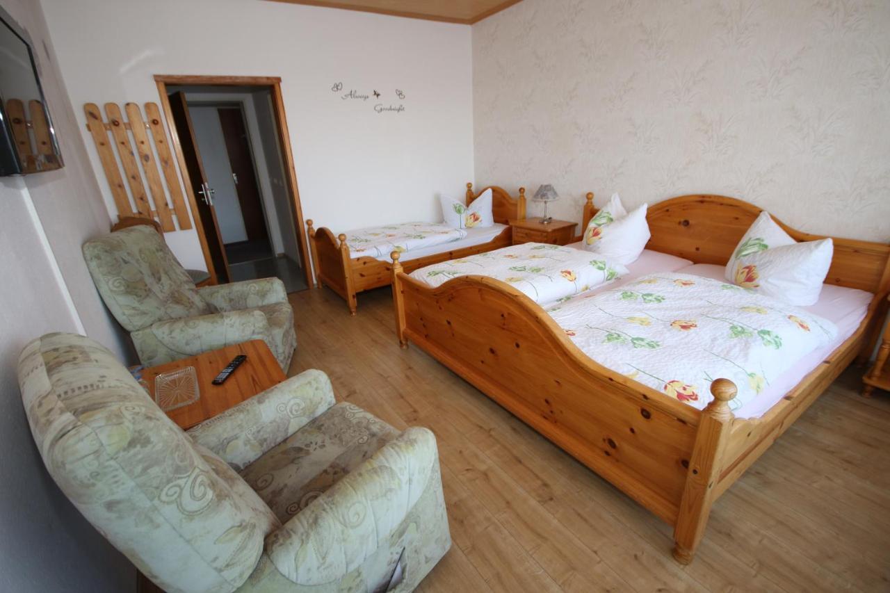Hotel Charlott Eisenbach  Bagian luar foto